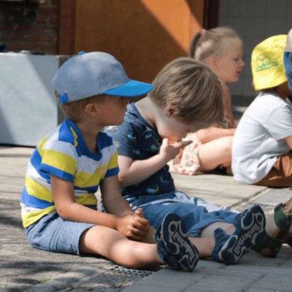 Odiel & Odette zoeken kriebelbeestjes 2.5 - 3 jaar